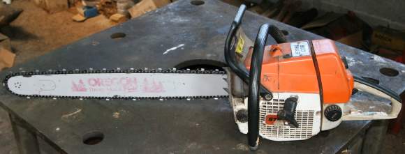Large chain saw